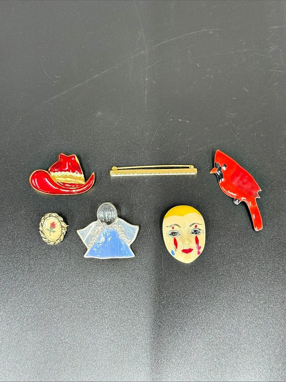 Assorted Brooch Pin Set in Red & Gold